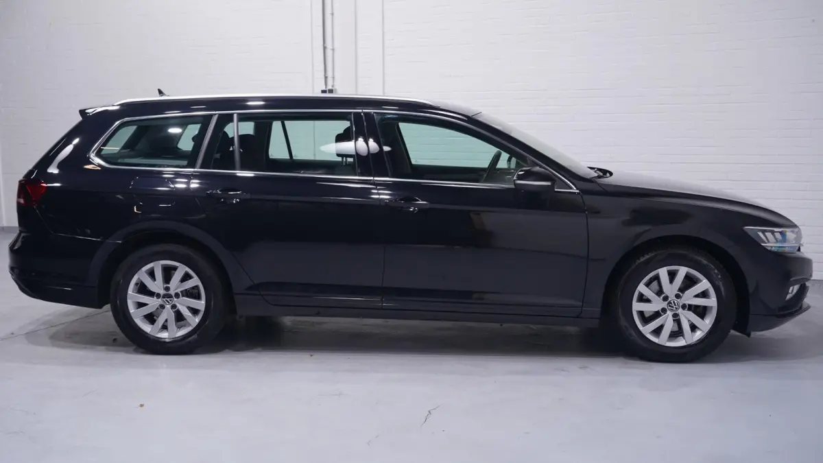 1.5 TSI Business Wegklapbare trekhaak Navi Camera Apple Carplay Voorruitverwarming Virtual cockpit NAP Led koplampen Rijklaar!