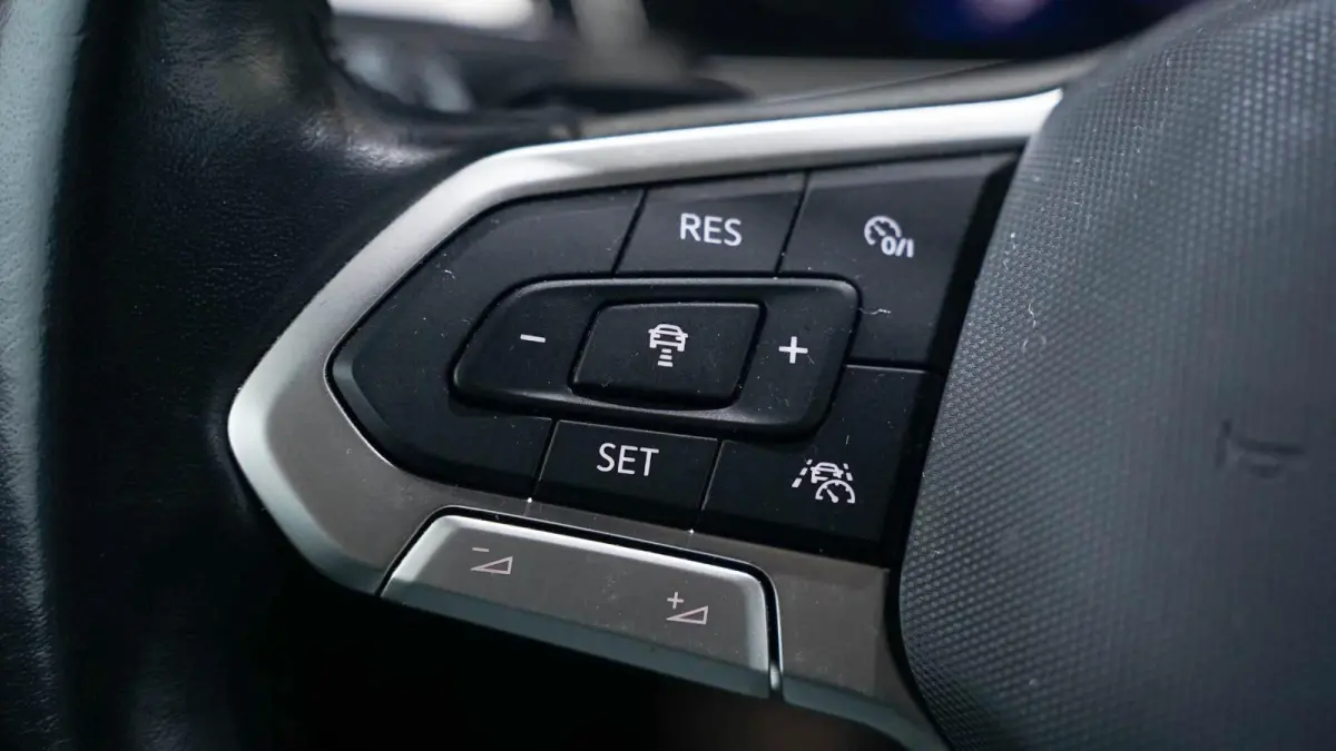 1.5 TSI Business Wegklapbare trekhaak Navi Camera Apple Carplay Voorruitverwarming Virtual cockpit NAP Led koplampen Rijklaar!
