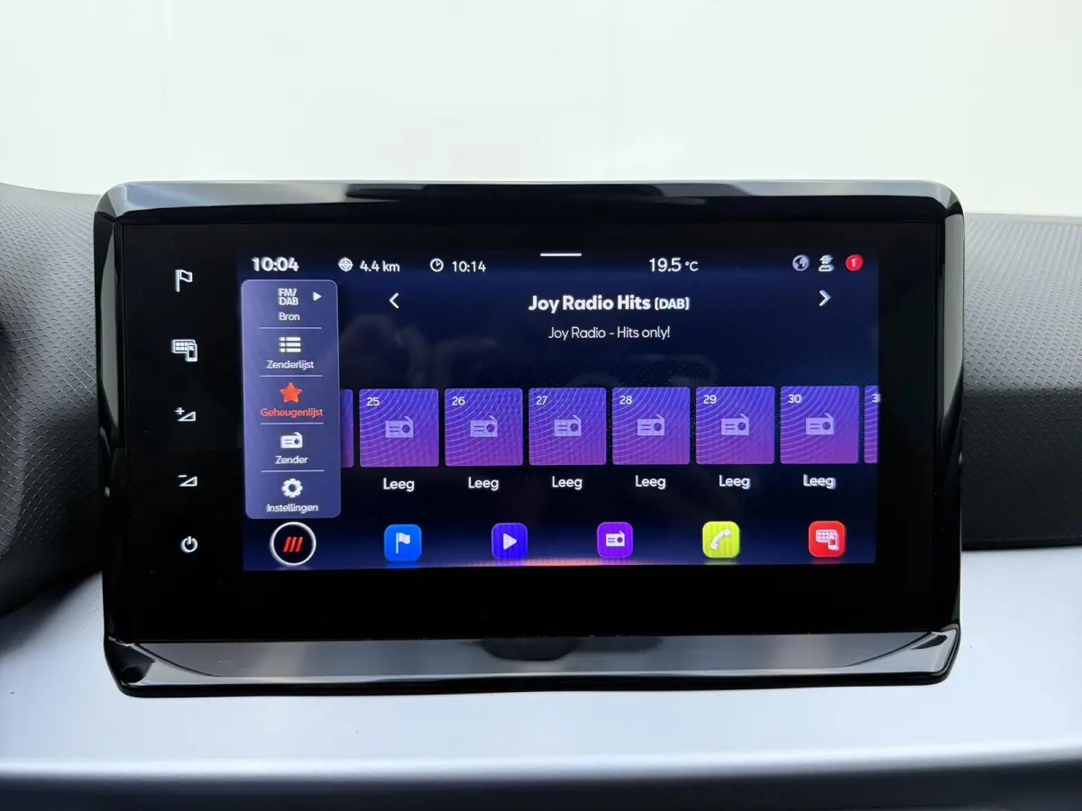 1.0 EcoTSI FR Business Intense | Half Leder | Beats Audio | Stoelverwarming | Camera | LED Koplampen | Apple Carplay / Android Auto | Virtual Cockpit |