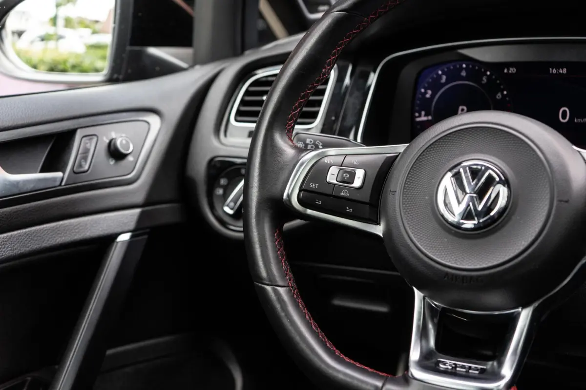 2.0 TSI GTI Performance Pano / Memory / Dynaudio