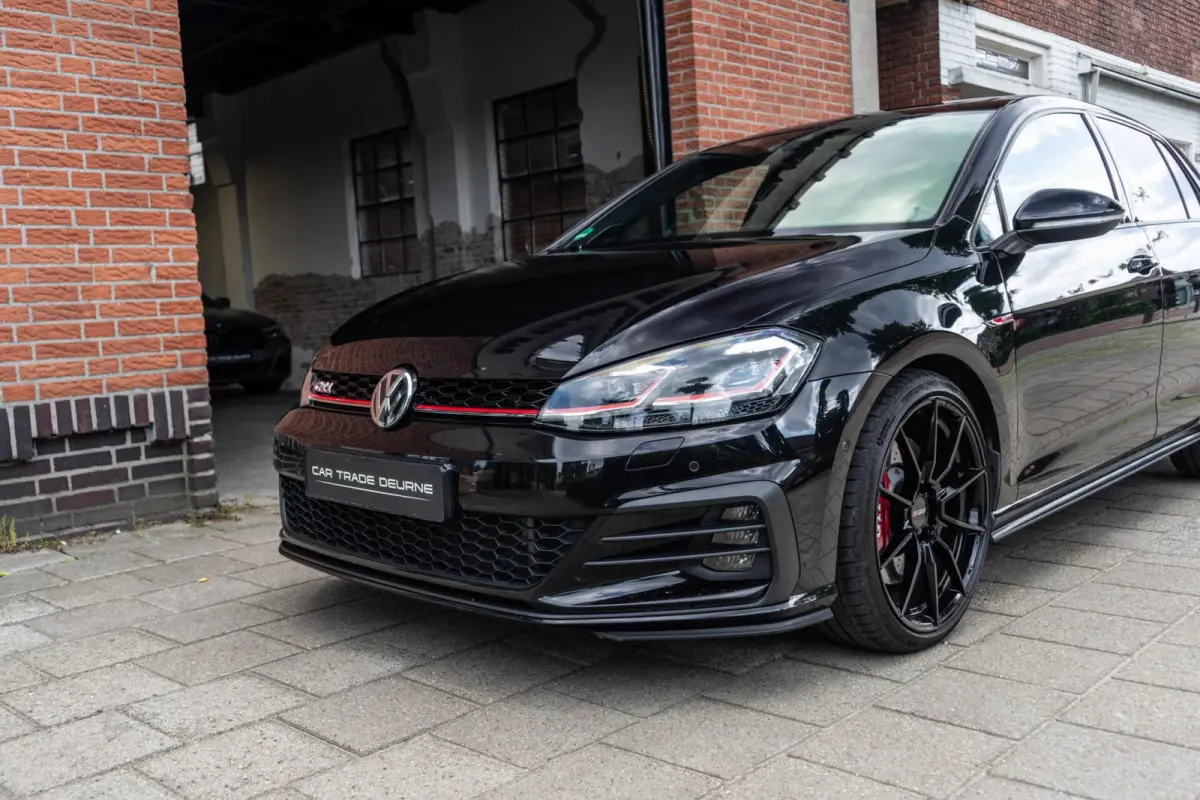 2.0 TSI GTI Performance Pano / Memory / Dynaudio
