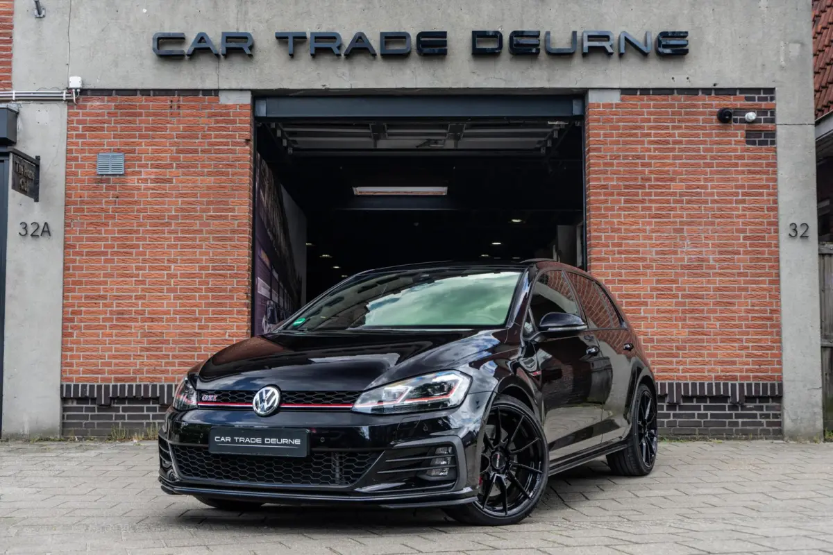 2.0 TSI GTI Performance Pano / Memory / Dynaudio