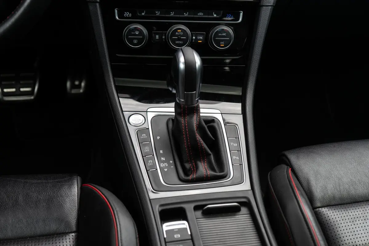 2.0 TSI GTI Performance Pano / Memory / Dynaudio