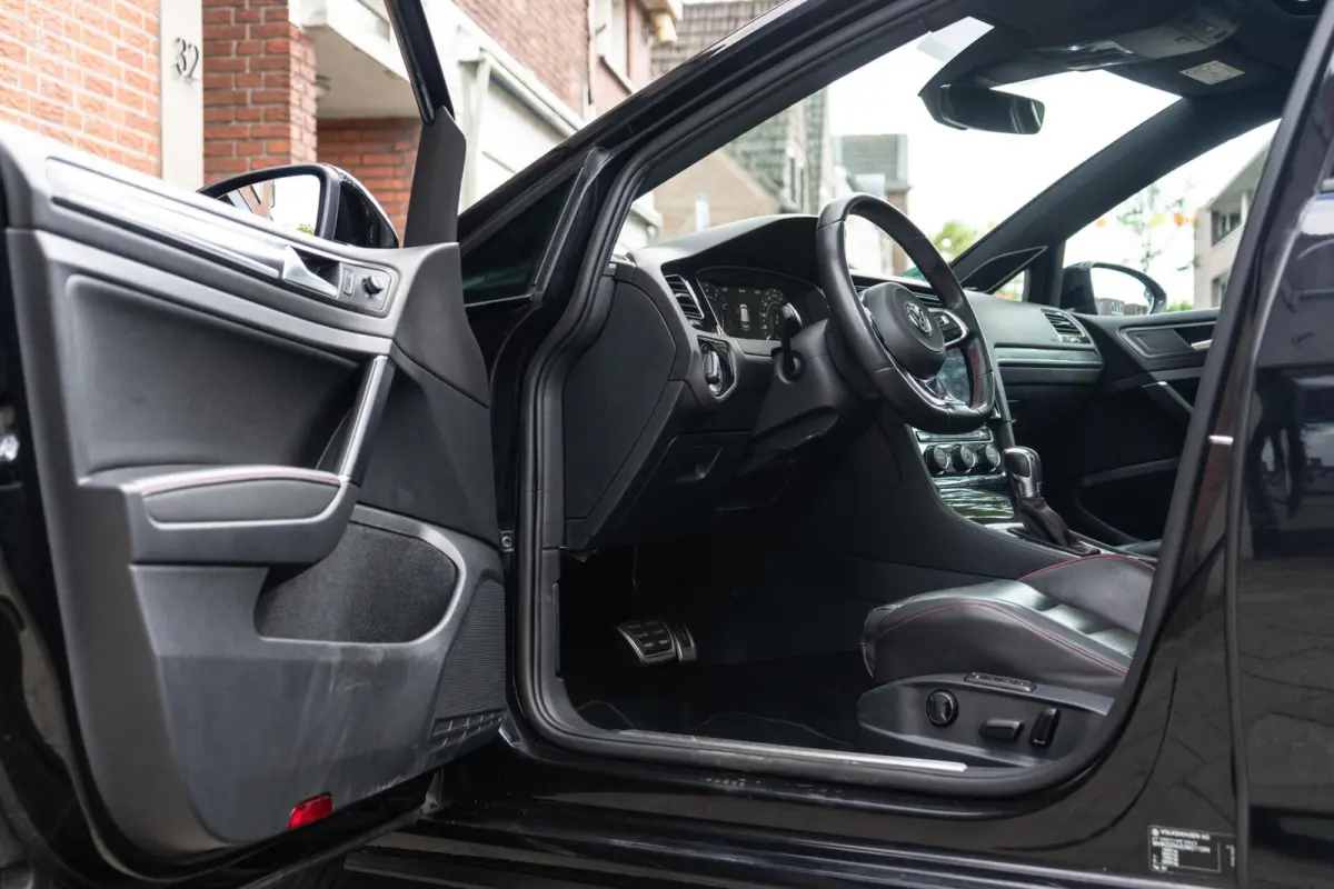 2.0 TSI GTI Performance Pano / Memory / Dynaudio