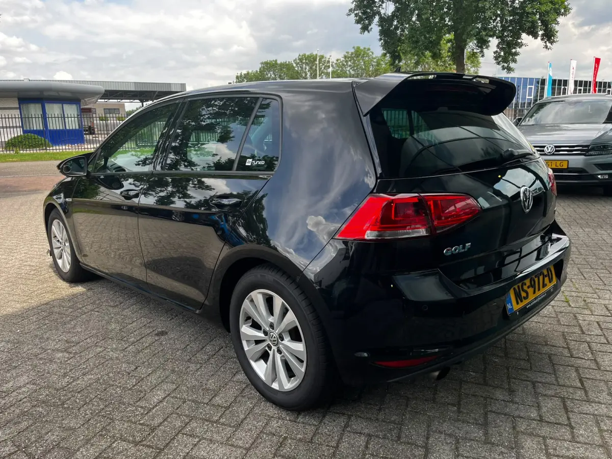 1.0 TSI Comfortline (Parkeersensoren, Goed Onderhouden, NL-Auto)