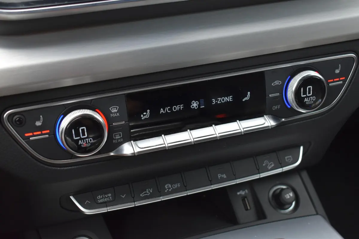 50 TFSI e 3x S-Line Pano Lane ACC Camera