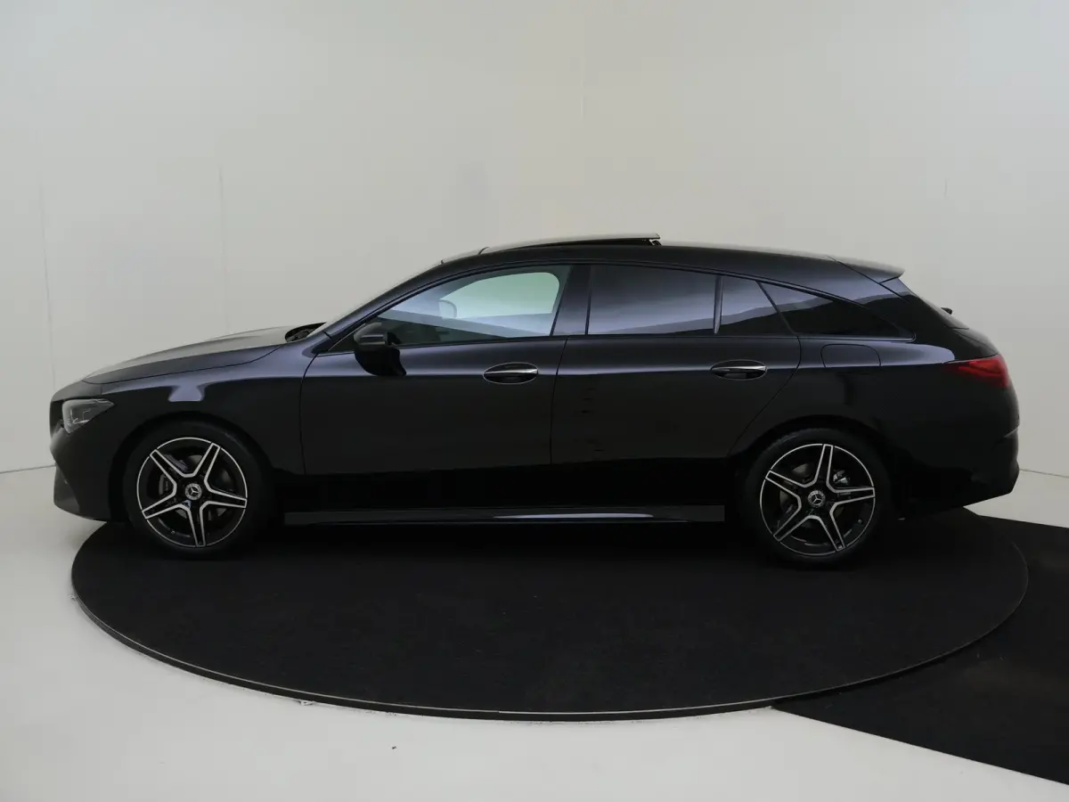 180 Star Edition AMG LIMITED / Nightpakket / Panoramaschuifdak / Smartphone-integratie / Dodehoekassistent / DISTRONIC/ Multibeam