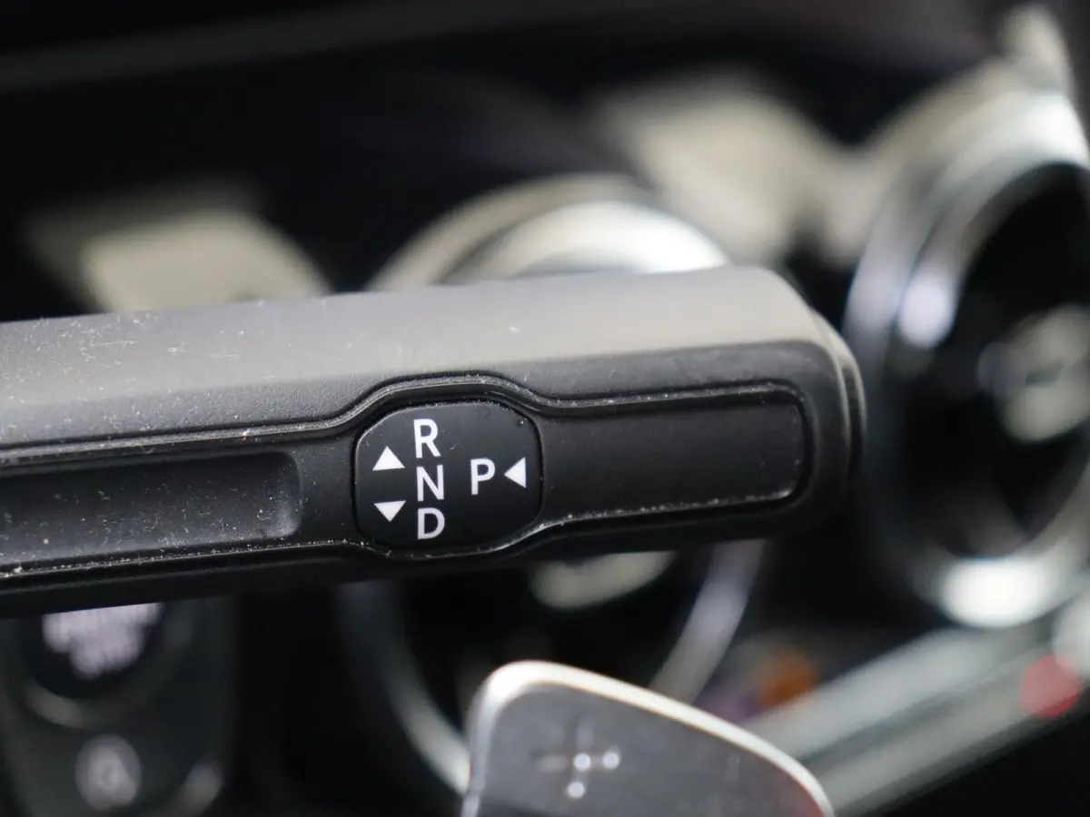 180 Business Solution AMG Automaat / Parkeercamera / Navi / Elektr. Spiegels / Elektr. Kofferklep /