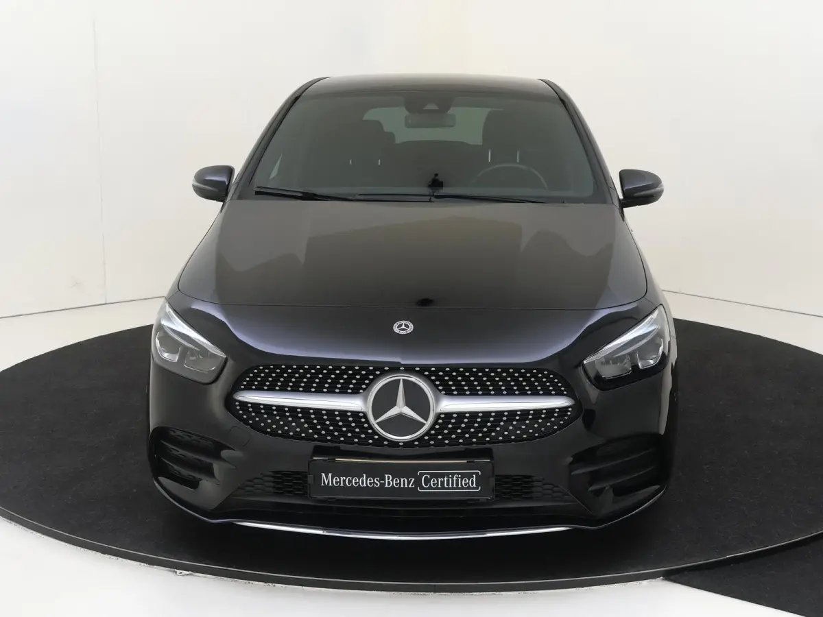 180 Business Solution AMG Automaat / Parkeercamera / Navi / Elektr. Spiegels / Elektr. Kofferklep /