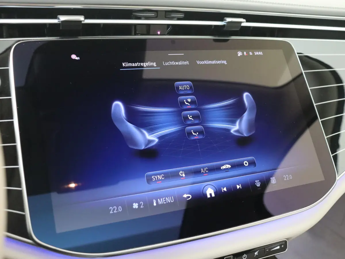 400 e 4MATIC Exclusive Line / Panoramadak/ AIRMATIC/ Achterasbesturing/ Burmester 4D/ 20 inch/ Beige leder