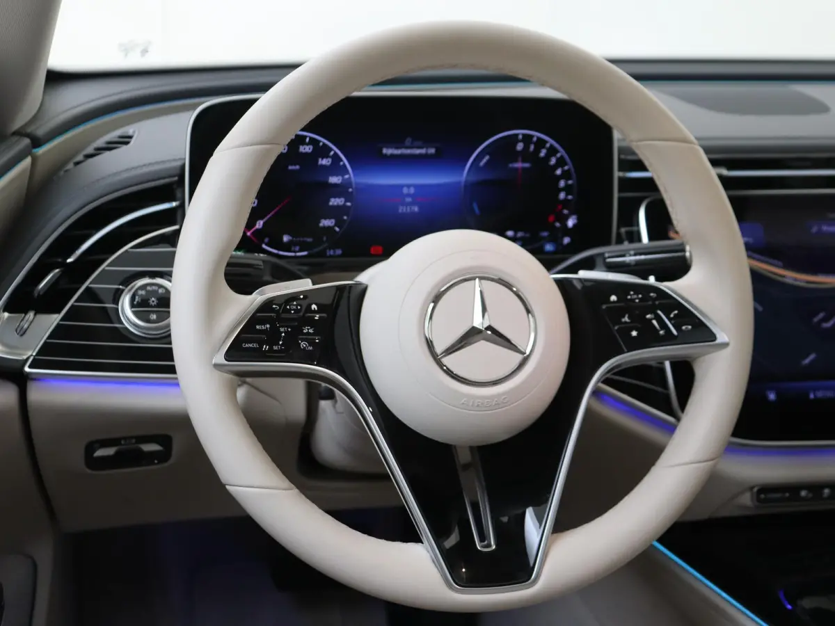 400 e 4MATIC Exclusive Line / Panoramadak/ AIRMATIC/ Achterasbesturing/ Burmester 4D/ 20 inch/ Beige leder