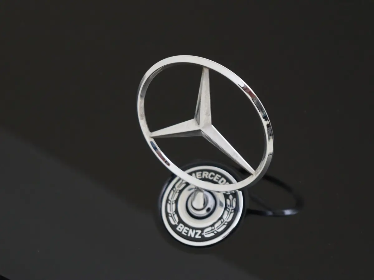 400 e 4MATIC Exclusive Line / Panoramadak/ AIRMATIC/ Achterasbesturing/ Burmester 4D/ 20 inch/ Beige leder