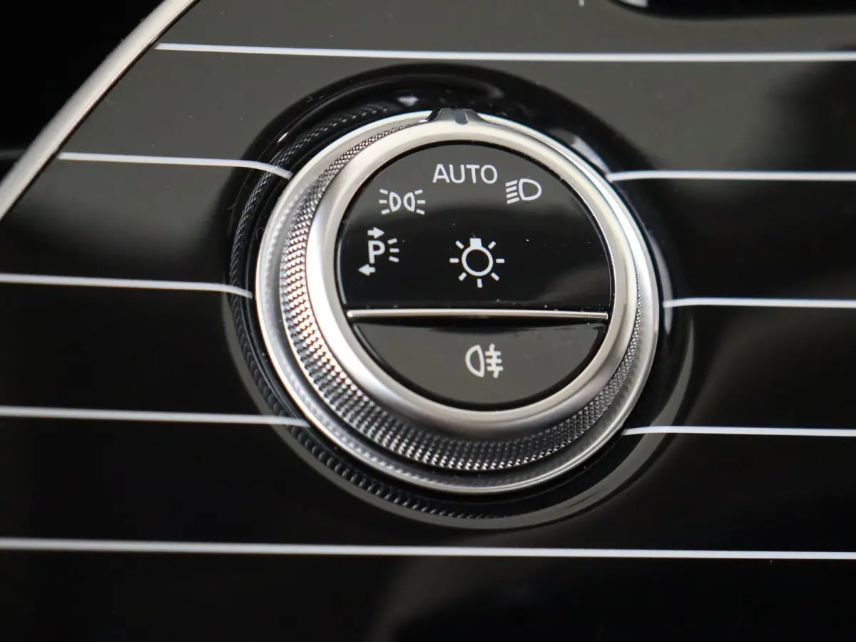 400 e 4MATIC Exclusive Line / Panoramadak/ AIRMATIC/ Achterasbesturing/ Burmester 4D/ 20 inch/ Beige leder