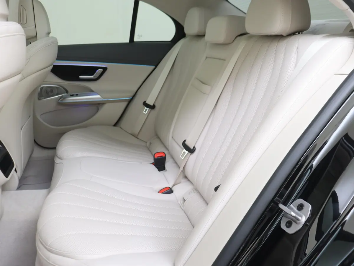400 e 4MATIC Exclusive Line / Panoramadak/ AIRMATIC/ Achterasbesturing/ Burmester 4D/ 20 inch/ Beige leder