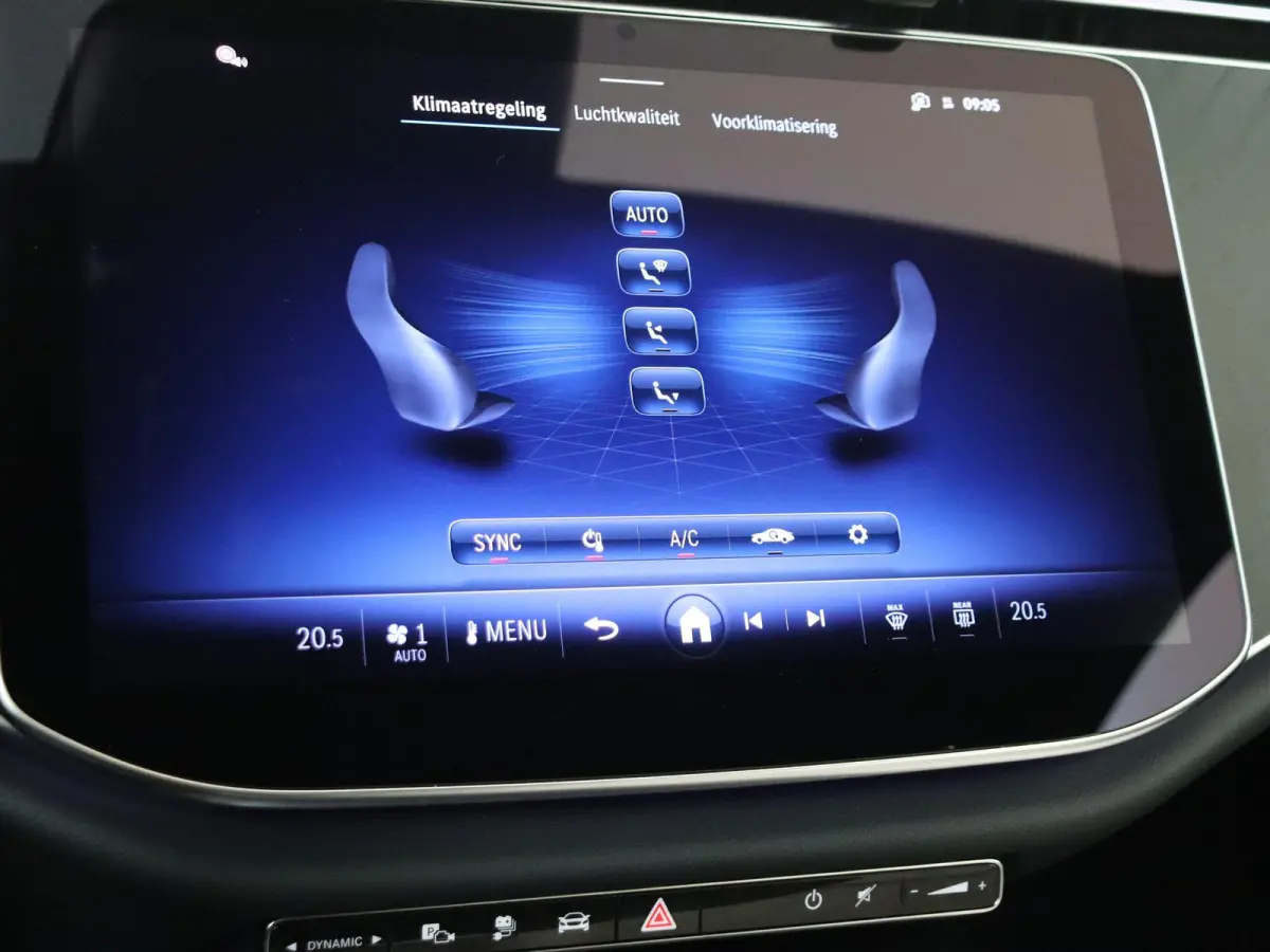 300 e Luxury Line /Memory stoelen /360 Camera /Keyless go /Augmented reality