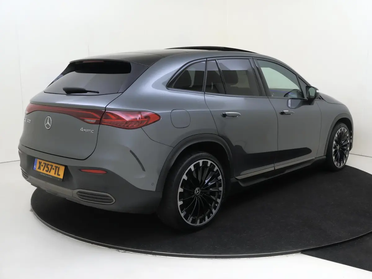 500 4Matic AMG Line 91 kWh Panoramadak / Burmester / Luchtvering / Memory Seats / 360 Camera / Night / Distronic / Head-up /