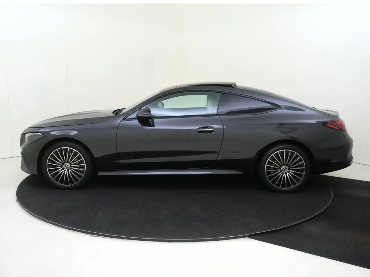 300 e AMG Line / Premium Plus/ Burmester/ Head Up/ Stoelverwarming- & Ventilatie/ Panoramadak/ 19 inch/ Beige interieur