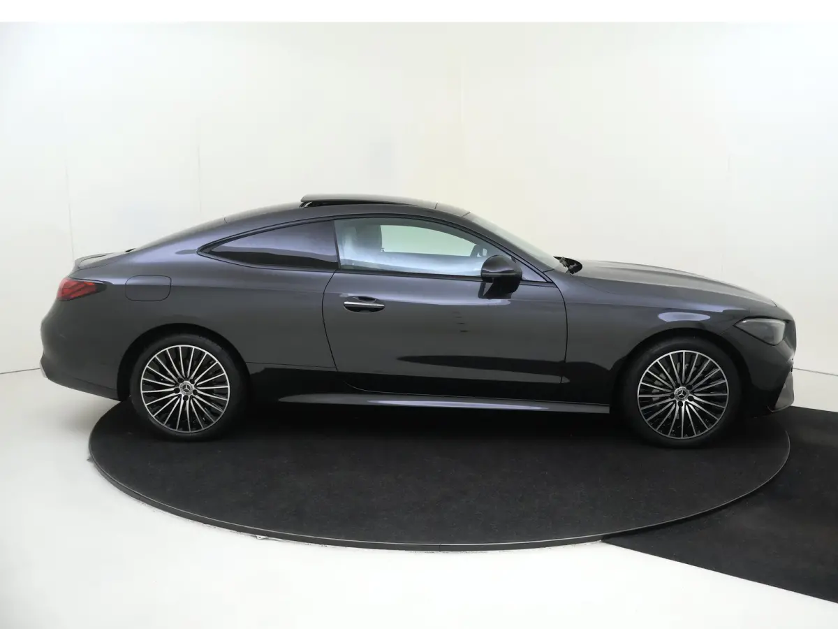 300 e AMG Line / Premium Plus/ Burmester/ Head Up/ Stoelverwarming- & Ventilatie/ Panoramadak/ 19 inch/ Beige interieur
