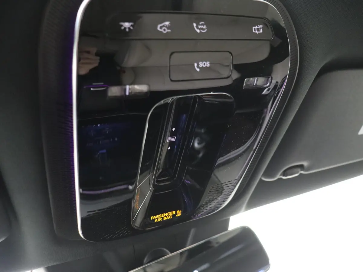 300 e AMG Line / Panoramadak/ 20 inch/ Night/ SUPERSCREEN/ Burmester 4D/ Digital Light/ Beige interieur