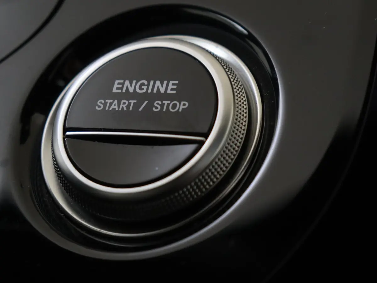 300 e AMG Line / Panoramadak/ 20 inch/ Night/ SUPERSCREEN/ Burmester 4D/ Digital Light/ Beige interieur