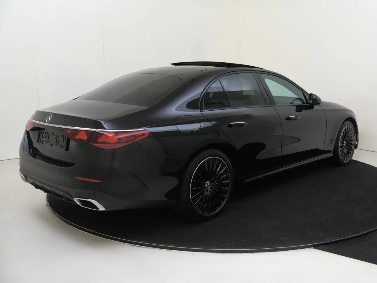 300 e AMG Line / Panoramadak/ 20 inch/ Night/ SUPERSCREEN/ Burmester 4D/ Digital Light/ Beige interieur