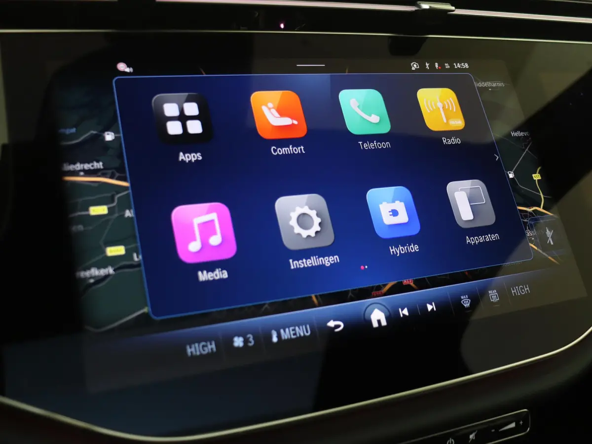 300 e AMG Line / Panoramadak/ SUPERSCREEN/ Burmester 4D/ 360 camera/ Stoelverwarming- & Ventilatie