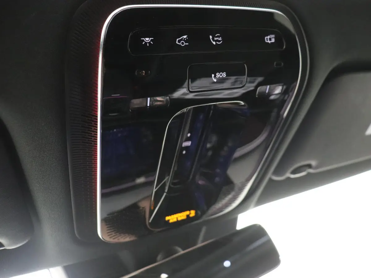 300 e AMG Line / Panoramadak/ SUPERSCREEN/ Burmester 4D/ 360 camera/ Stoelverwarming- & Ventilatie