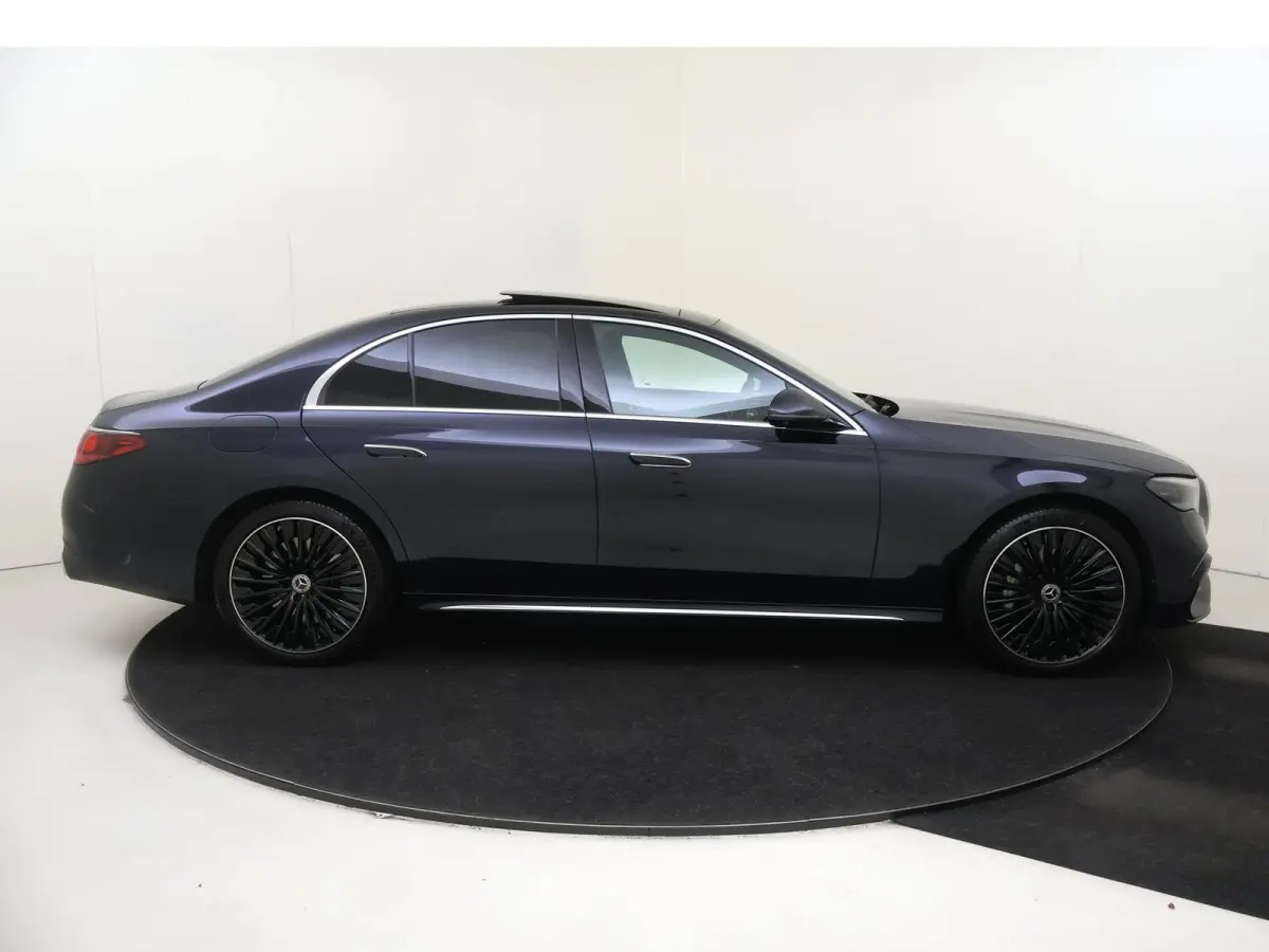 300 e AMG Line / Panoramadak/ SUPERSCREEN/ Burmester 4D/ 360 camera/ Stoelverwarming- & Ventilatie
