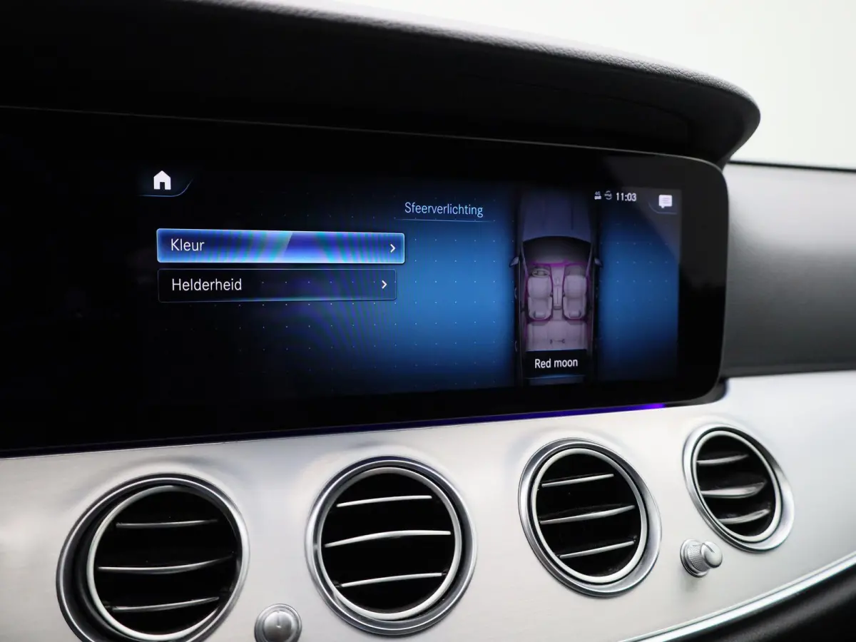 200 AMG Line | ACHTERUITRIJCAMERA | STOELVERWARMING | SFEERVERLICHTING | WIDE SCREEN | ELEKTRISCHE KOFFERKLEP | LEDER | CRUISE CONTROL | CLIMATE CONTROL |