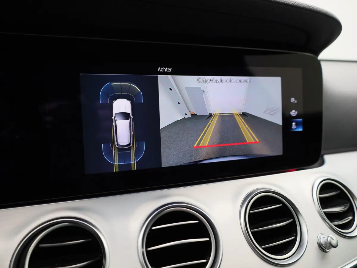 200 AMG Line | ACHTERUITRIJCAMERA | STOELVERWARMING | SFEERVERLICHTING | WIDE SCREEN | ELEKTRISCHE KOFFERKLEP | LEDER | CRUISE CONTROL | CLIMATE CONTROL |