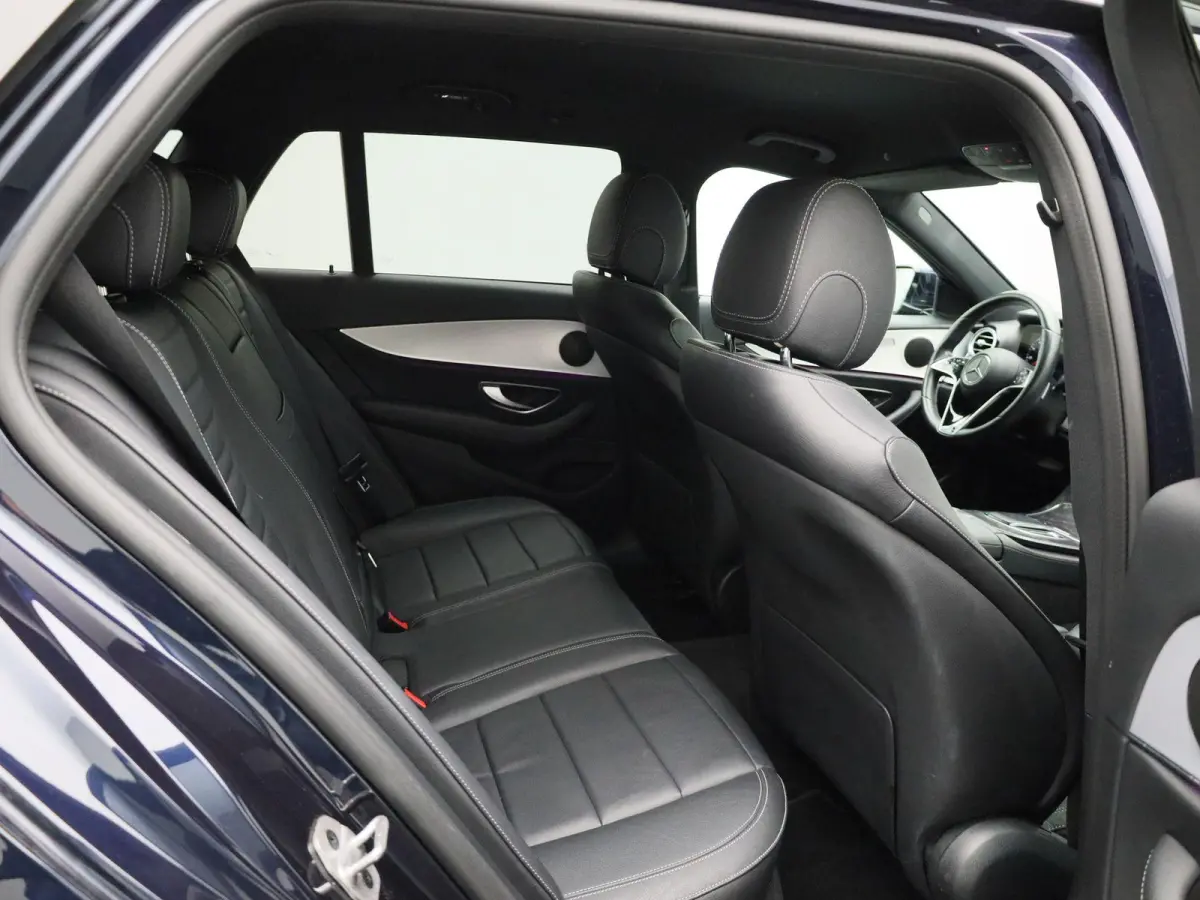200 AMG Line | ACHTERUITRIJCAMERA | STOELVERWARMING | SFEERVERLICHTING | WIDE SCREEN | ELEKTRISCHE KOFFERKLEP | LEDER | CRUISE CONTROL | CLIMATE CONTROL |