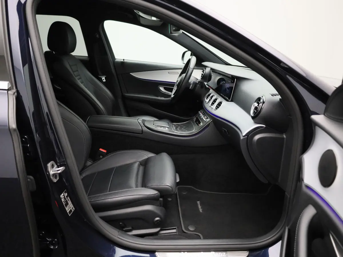 200 AMG Line | ACHTERUITRIJCAMERA | STOELVERWARMING | SFEERVERLICHTING | WIDE SCREEN | ELEKTRISCHE KOFFERKLEP | LEDER | CRUISE CONTROL | CLIMATE CONTROL |