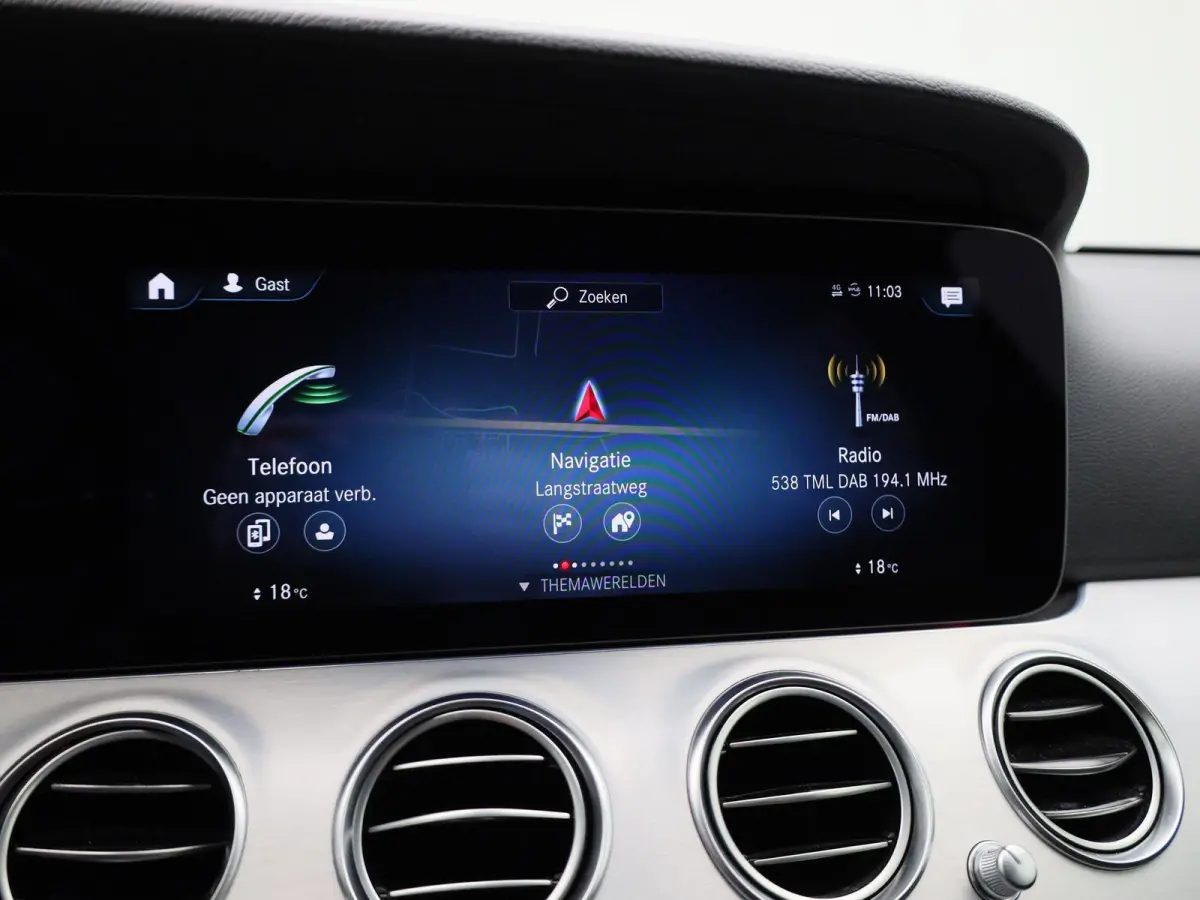 200 AMG Line | ACHTERUITRIJCAMERA | STOELVERWARMING | SFEERVERLICHTING | WIDE SCREEN | ELEKTRISCHE KOFFERKLEP | LEDER | CRUISE CONTROL | CLIMATE CONTROL |