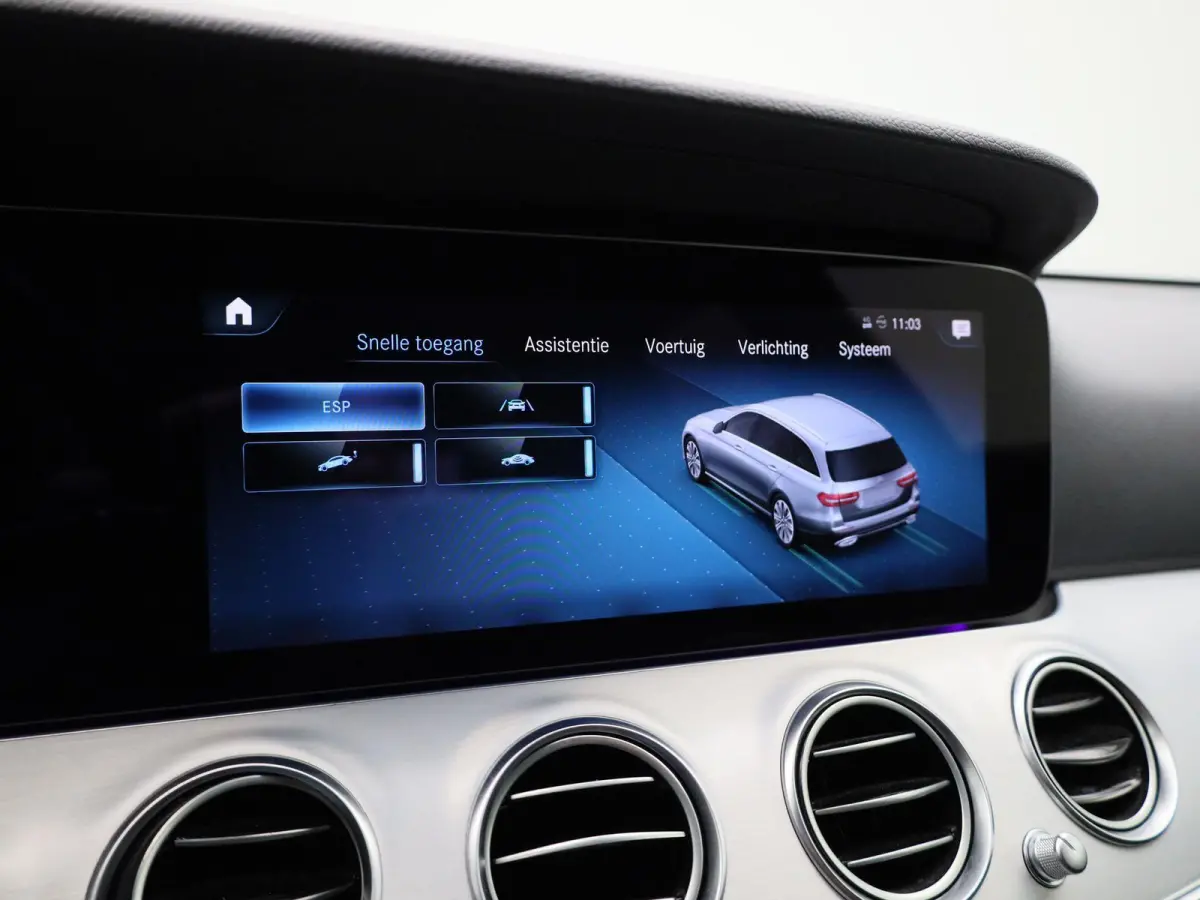 200 AMG Line | ACHTERUITRIJCAMERA | STOELVERWARMING | SFEERVERLICHTING | WIDE SCREEN | ELEKTRISCHE KOFFERKLEP | LEDER | CRUISE CONTROL | CLIMATE CONTROL |
