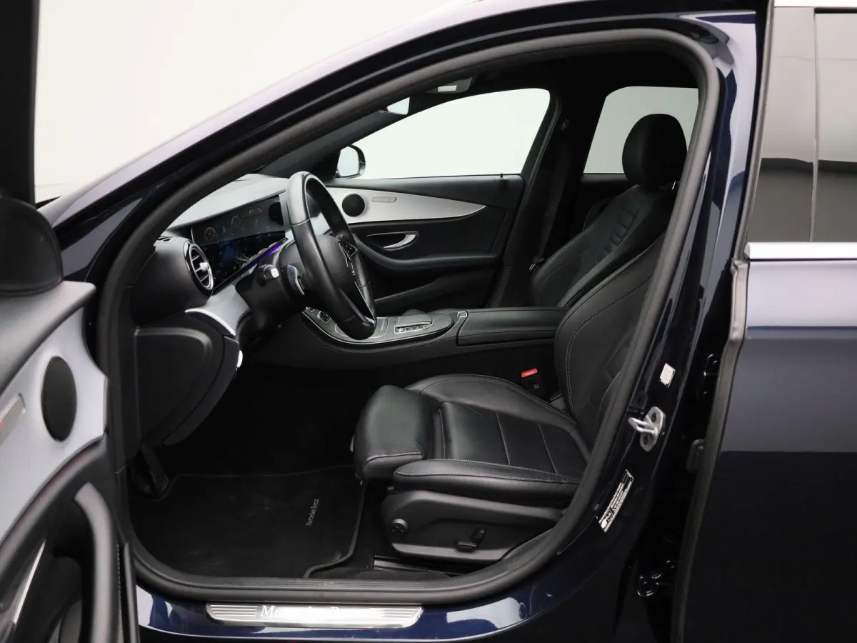 200 AMG Line | ACHTERUITRIJCAMERA | STOELVERWARMING | SFEERVERLICHTING | WIDE SCREEN | ELEKTRISCHE KOFFERKLEP | LEDER | CRUISE CONTROL | CLIMATE CONTROL |