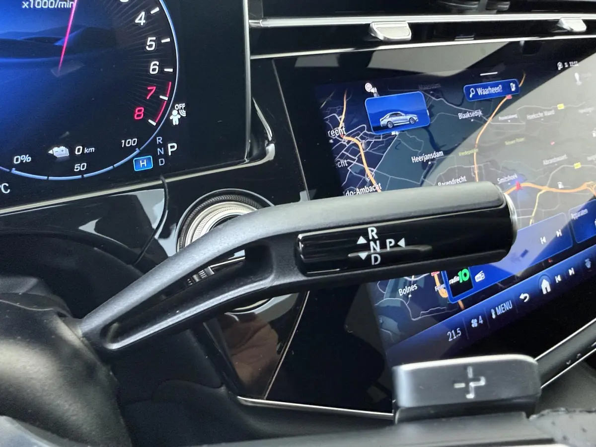300 e Sport Edition / Panoramadak/ SUPERSCREEN/ 20 inch/ Burmester 4D/