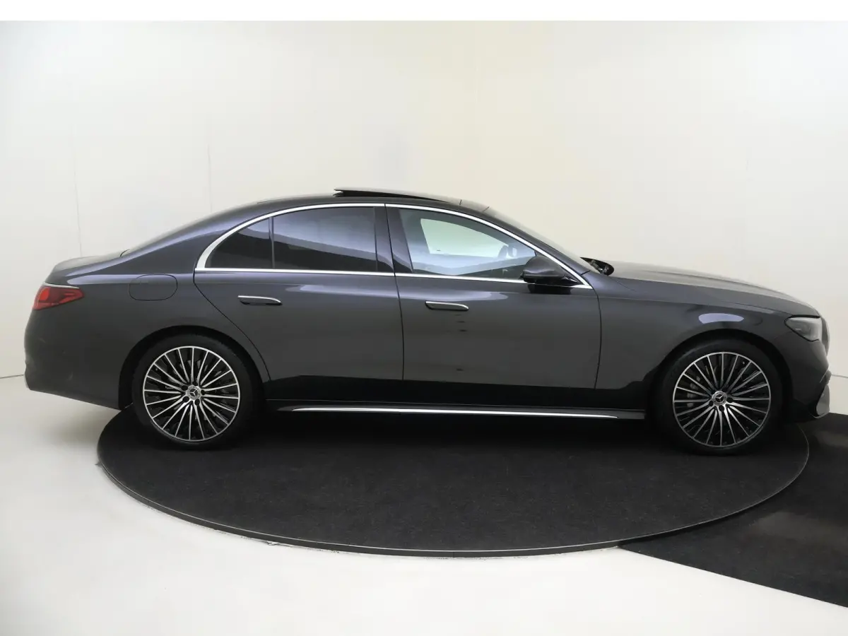 300 e Sport Edition / Panoramadak/ SUPERSCREEN/ 20 inch/ Burmester 4D/