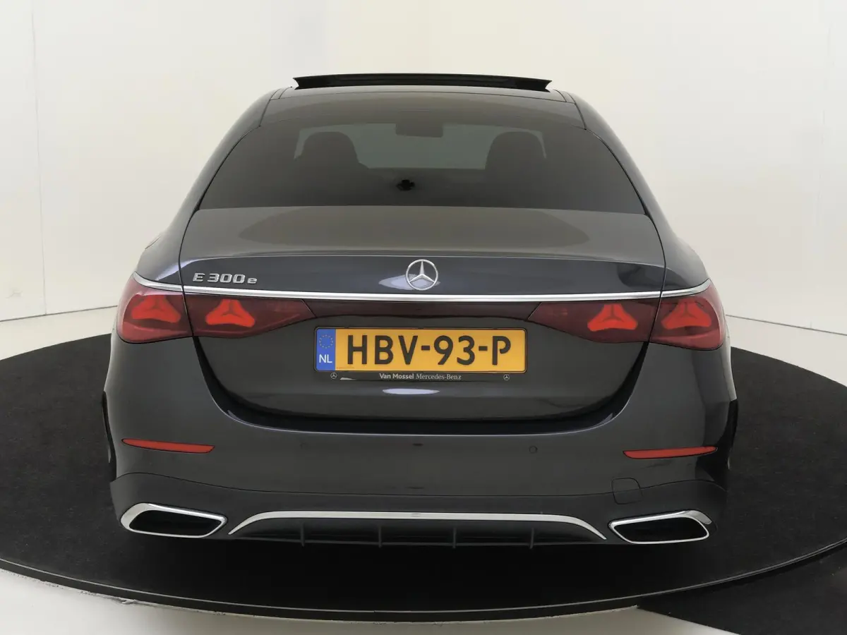 300 e Sport Edition / Panoramadak/ SUPERSCREEN/ 20 inch/ Burmester 4D/