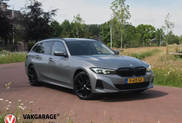 318i | Virtual Cockpit | Facelift Model | Apple Carplay | 19 Inch | NL-Auto |
