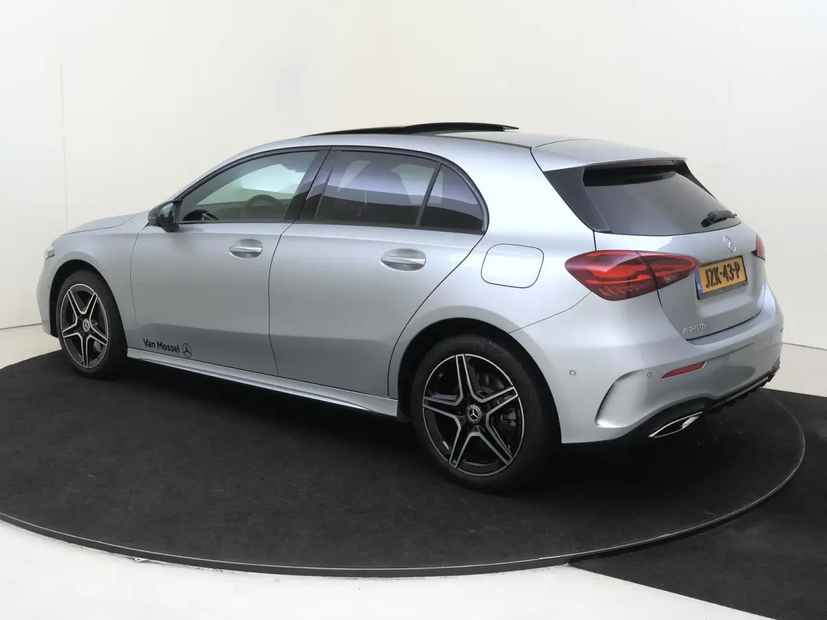 250 e Business Solution AMG / Panoramadak/ Sfeerverlichting/ Night