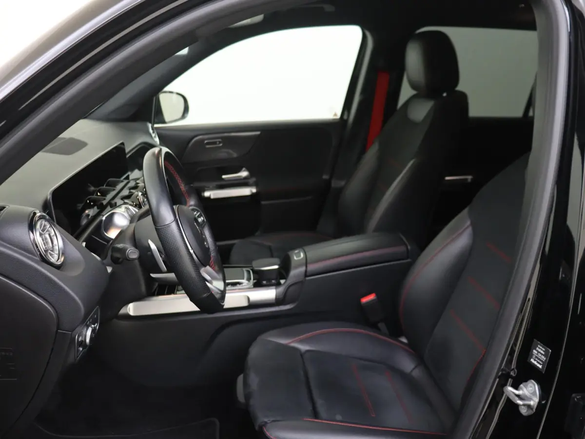 AMG 35 4MATIC Premium Plus