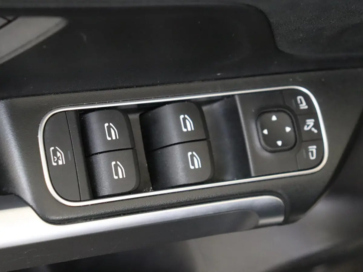 AMG 35 4MATIC Premium Plus