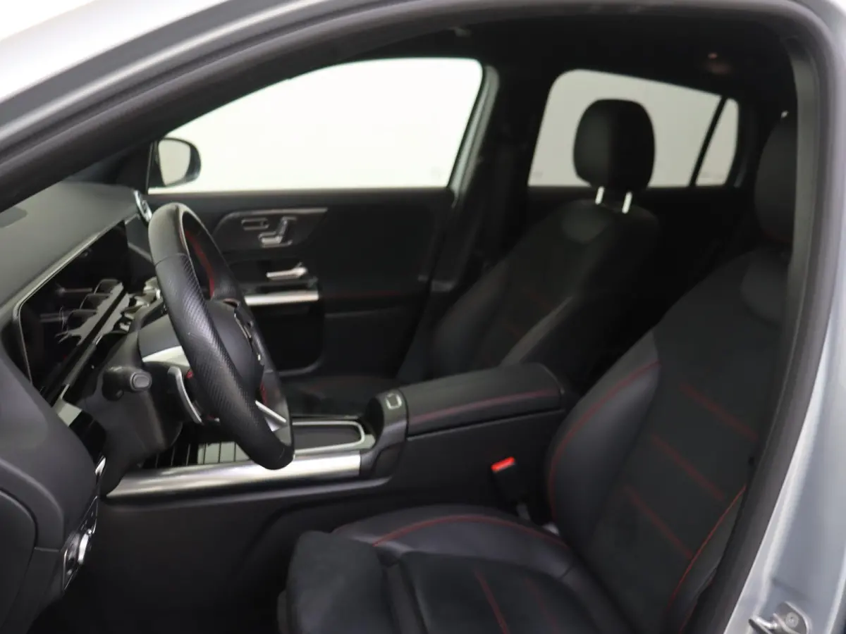 250 e AMG Line / Night pakket/ 20"/ 360 Camera/ KEYLESS GO