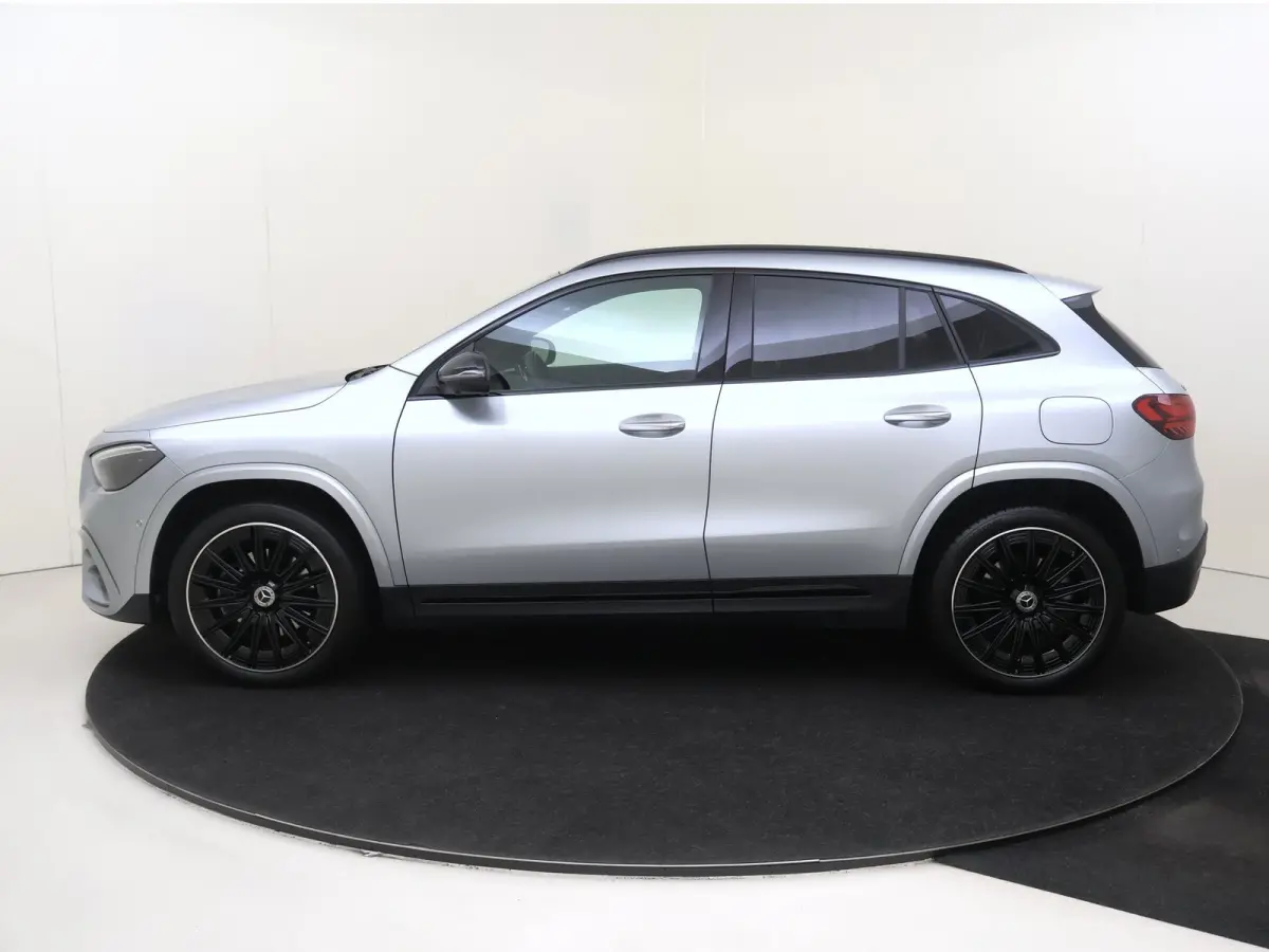 250 e AMG Line / Night pakket/ 20"/ 360 Camera/ KEYLESS GO