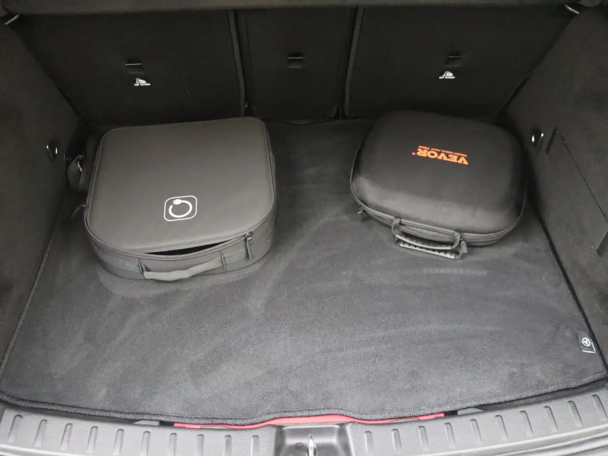 250 e AMG Line / Night pakket/ 20"/ 360 Camera/ KEYLESS GO