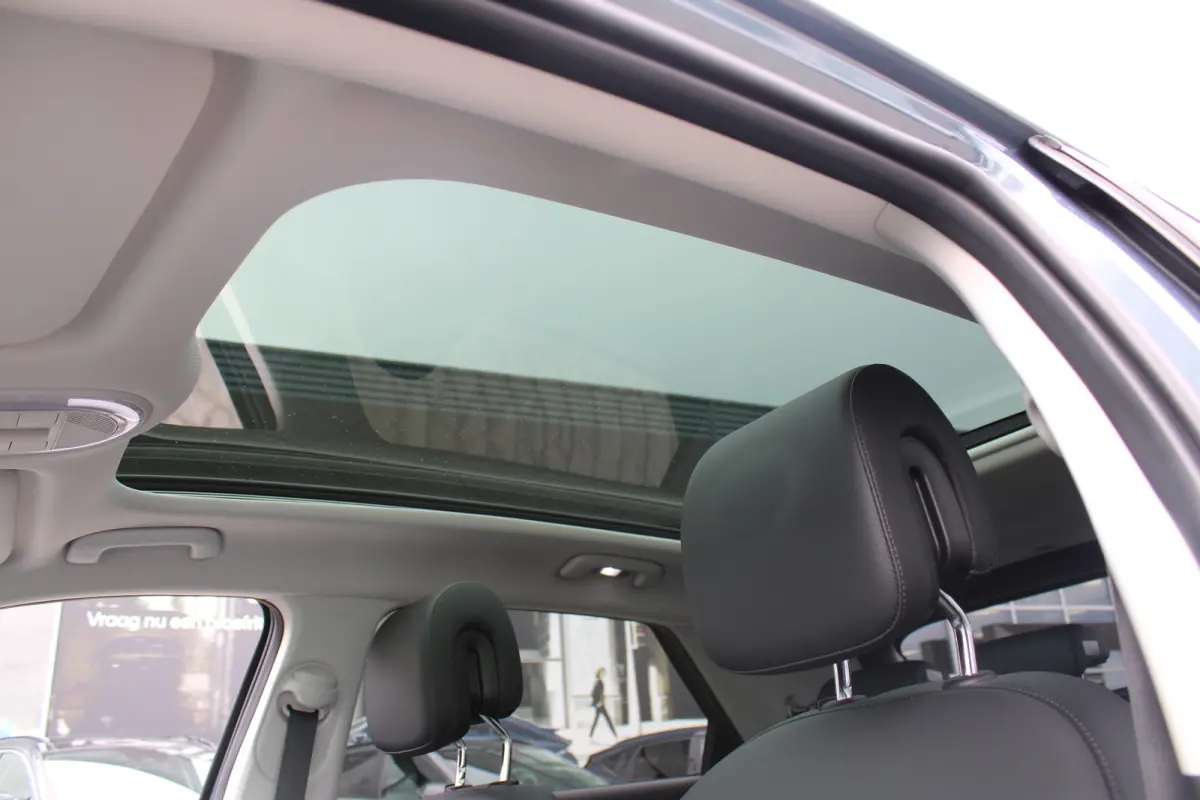 Connect 77.4 kWh | Panoramadak | | Achteruitrijcamera | Airco (automatisch) | Apple Carplay/Android Auto|telefoonintegratie premium