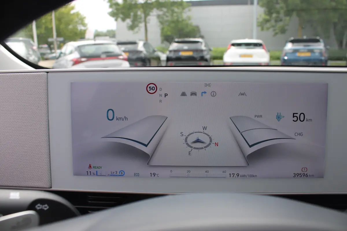 Connect 77.4 kWh | Panoramadak | | Achteruitrijcamera | Airco (automatisch) | Apple Carplay/Android Auto|telefoonintegratie premium