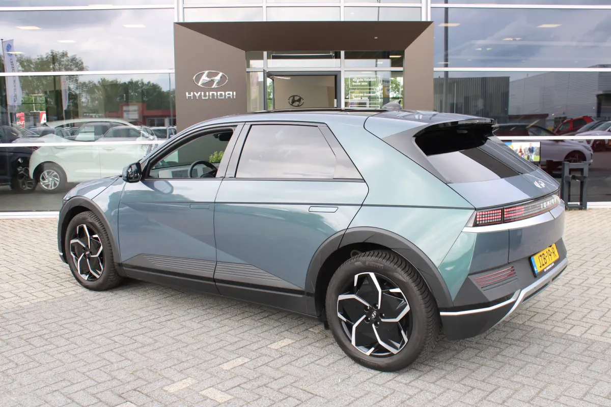 Connect 77.4 kWh | Panoramadak | | Achteruitrijcamera | Airco (automatisch) | Apple Carplay/Android Auto|telefoonintegratie premium