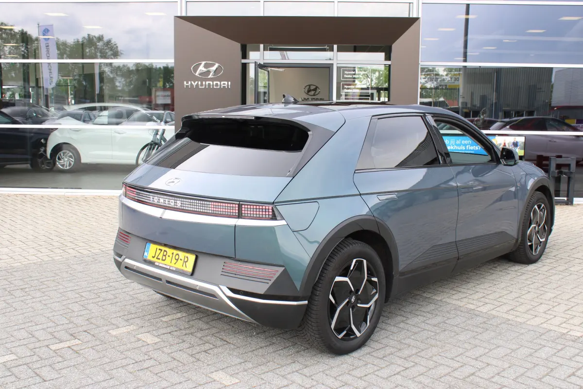 Connect 77.4 kWh | Panoramadak | | Achteruitrijcamera | Airco (automatisch) | Apple Carplay/Android Auto|telefoonintegratie premium