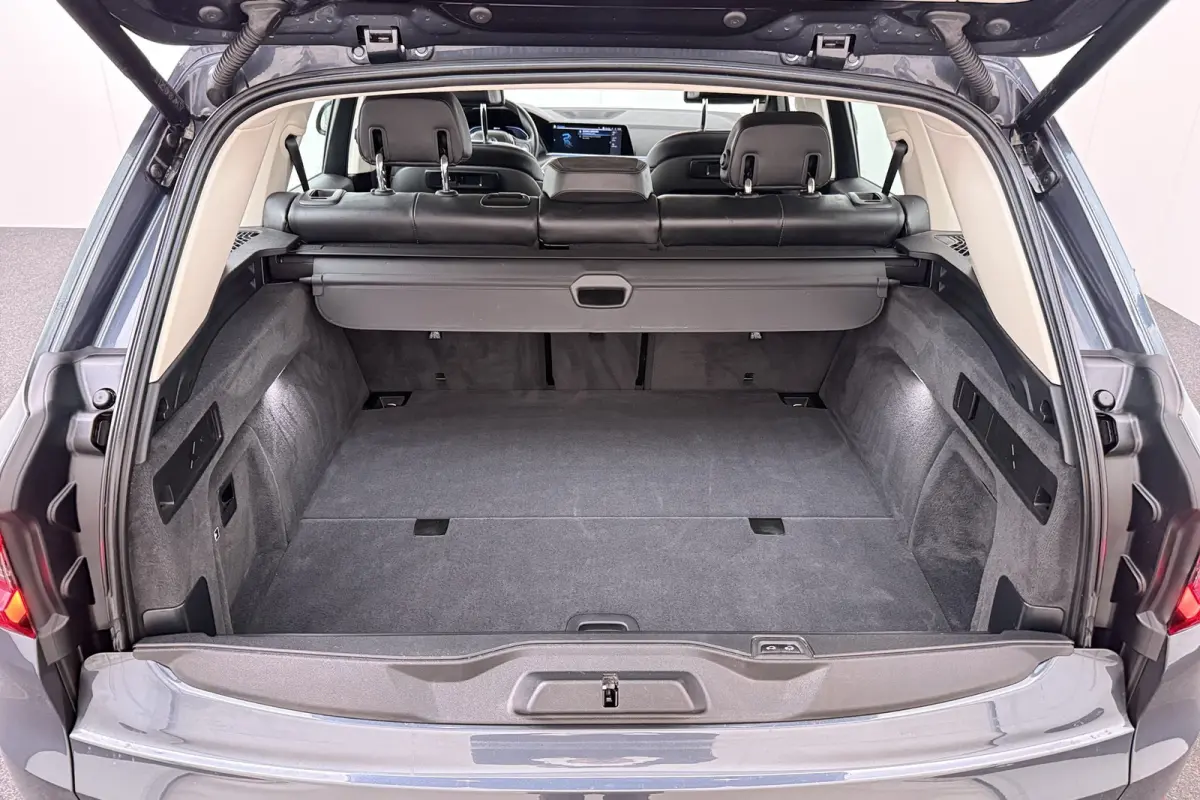 XDrive45e High Executive Memory Luchtvering Camera Privacy Glass